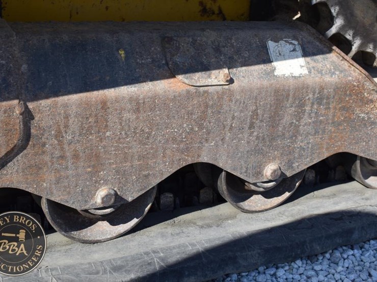 new-holland-c232-image-22