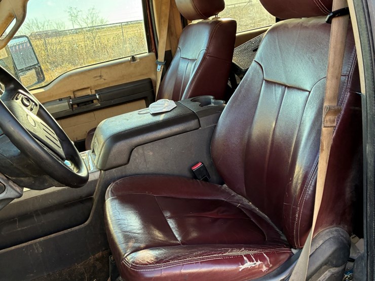 2015-ford-f350-xlt-image-6