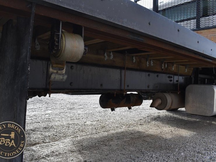 freightliner-business-class-m2-106-image-75