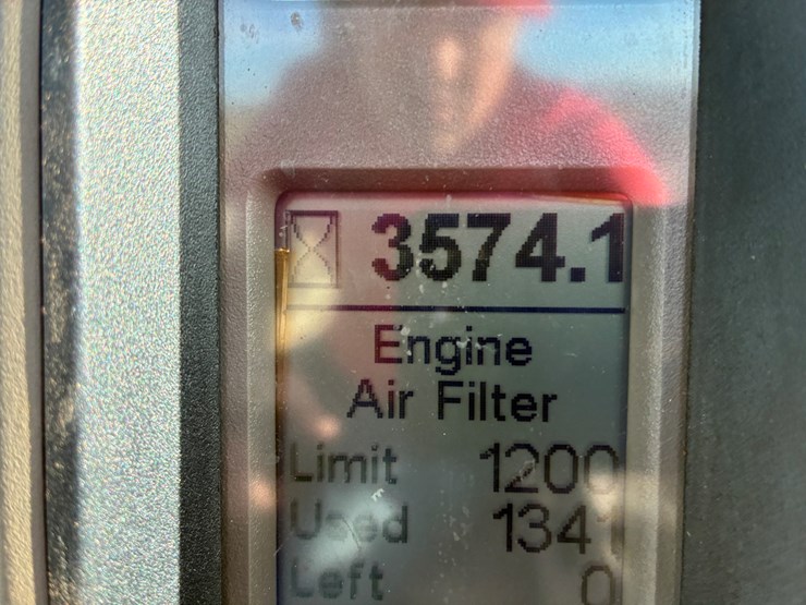 case-ih-210-image-16