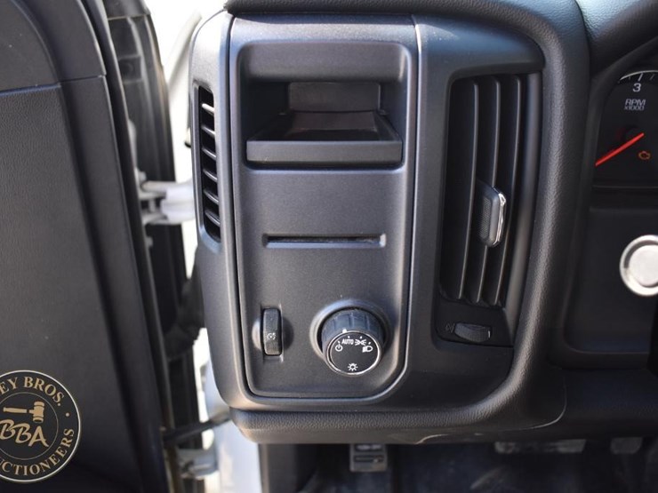 chevrolet-silverado-1500-image-27