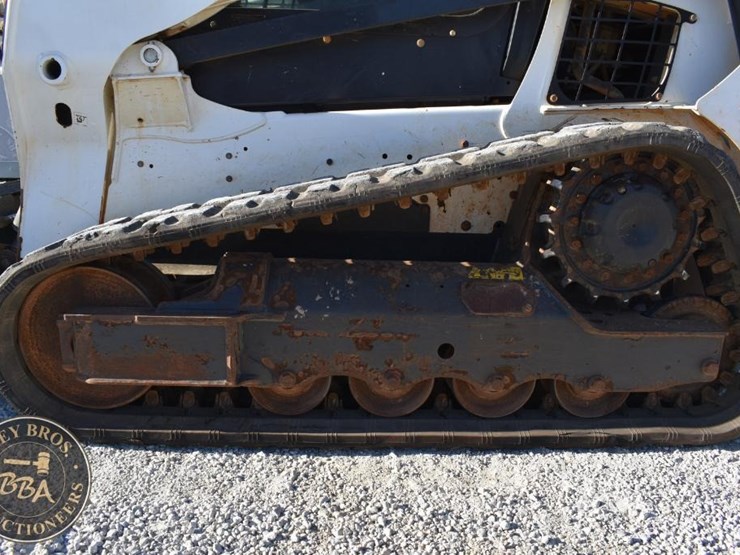 2022-bobcat-t595-image-16