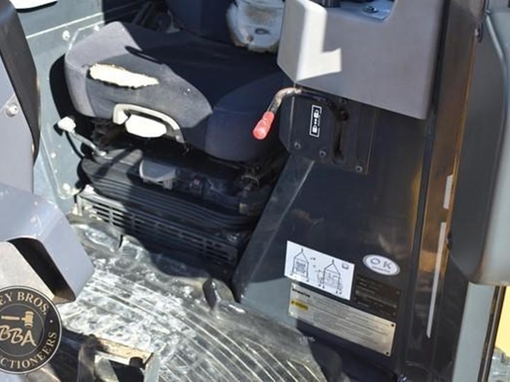 komatsu-d61exi-23-image-35