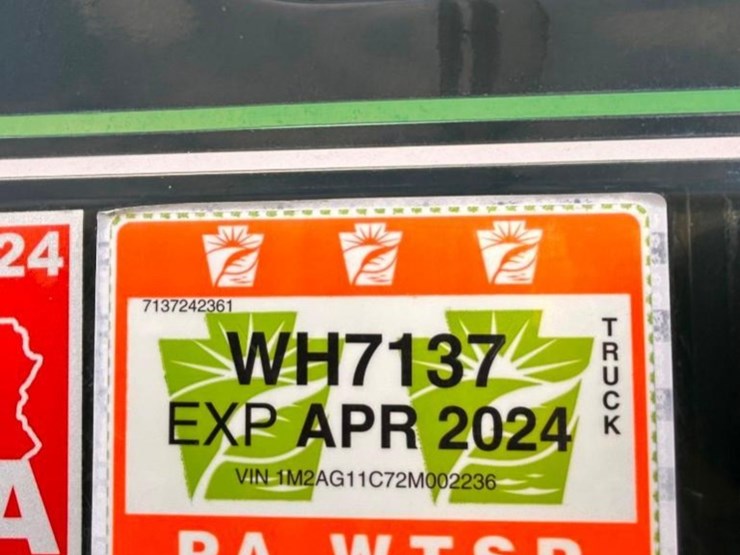 2002-mack-cv713-granite-triaxle-truck-image-16