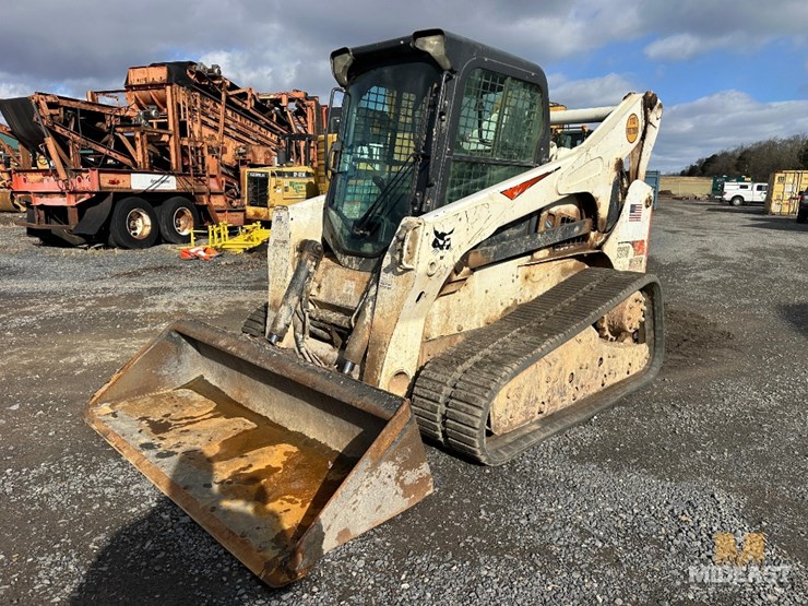 2017-bobcat-t870-image-2