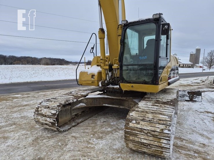 caterpillar-322c-image-4