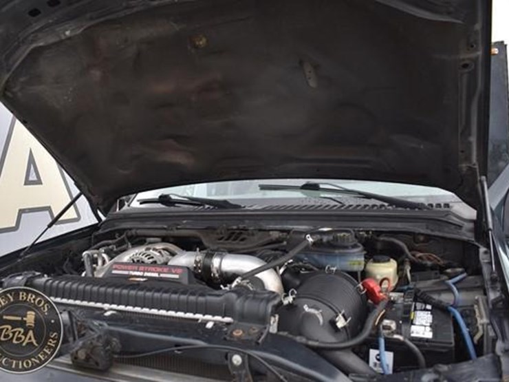 ford-f550-xl-image-37