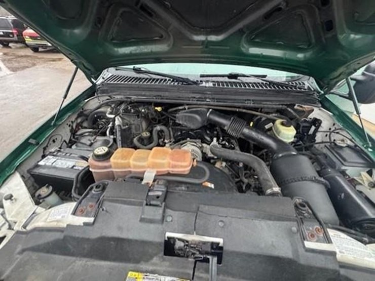 ford-f350-xl-image-10