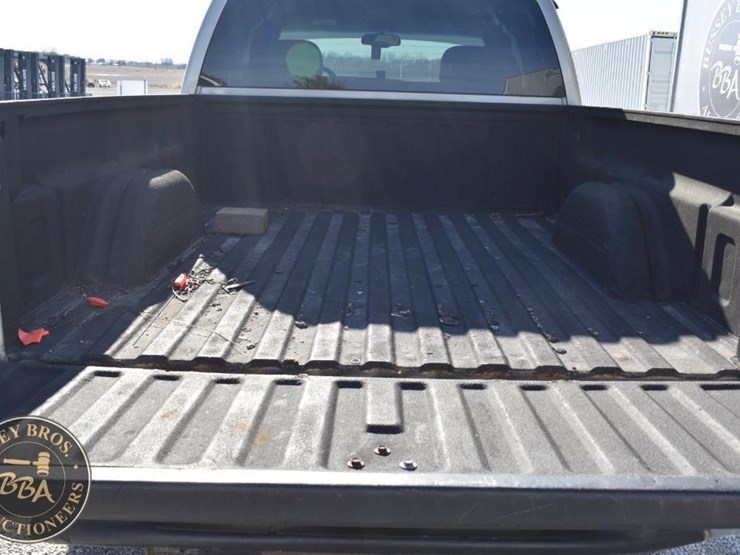 chevrolet-silverado-1500-image-11