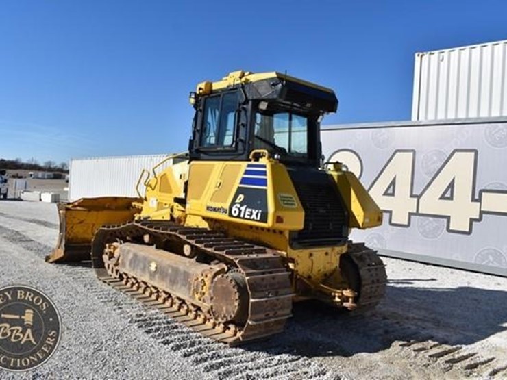 komatsu-d61exi-23-image-3