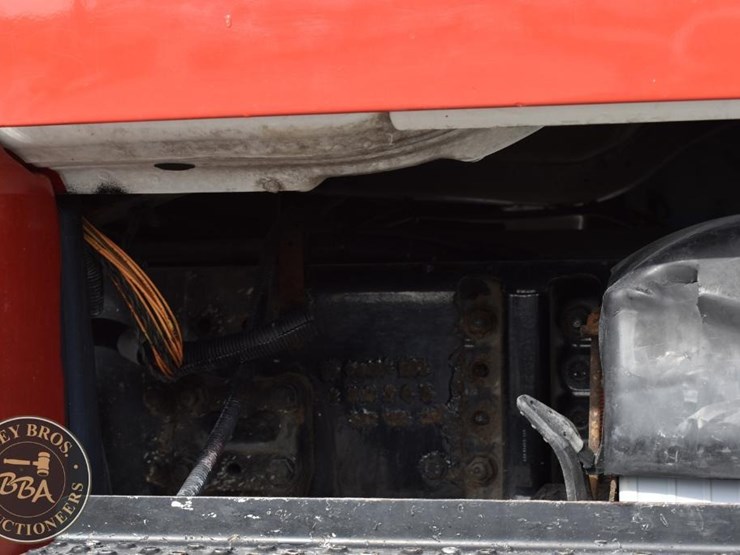 freightliner-business-class-m2-106-image-64