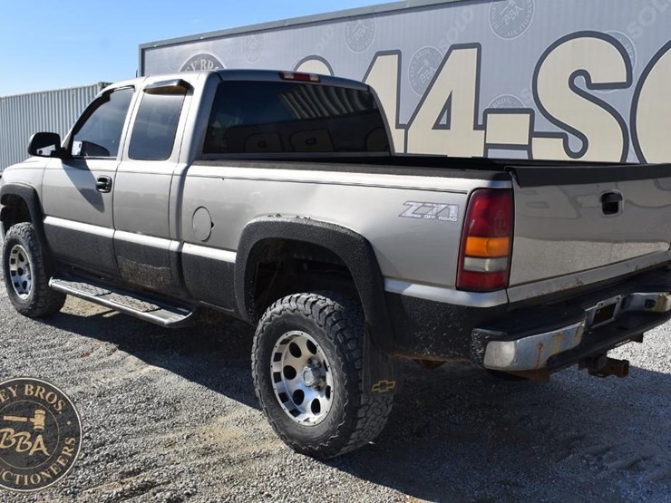 chevrolet-silverado-1500-image-3