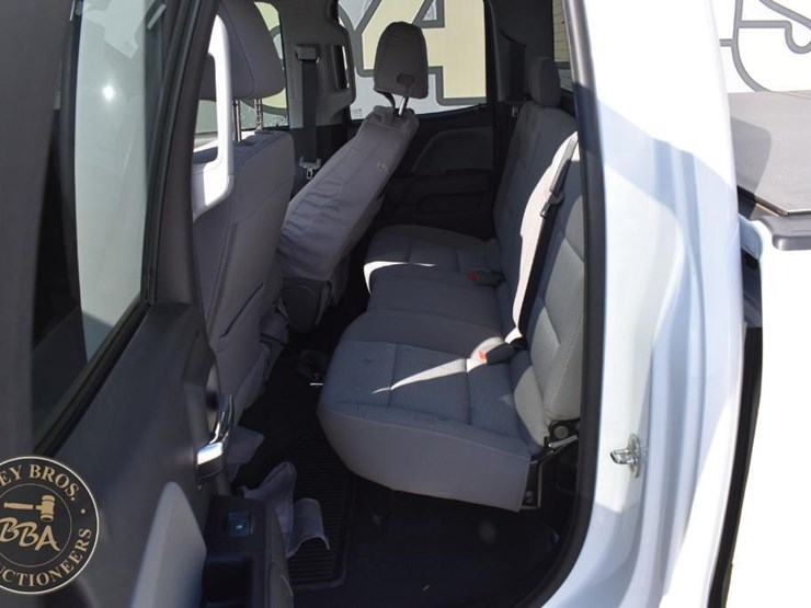 chevrolet-silverado-1500-image-14