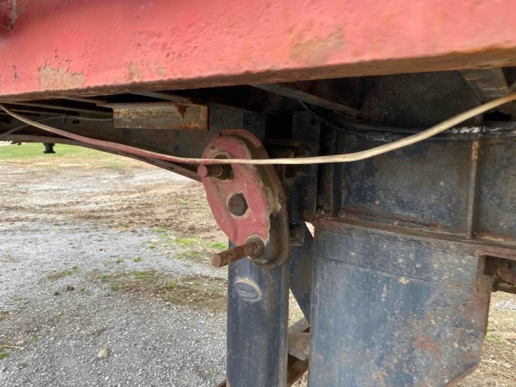 spray--trailer-image-17