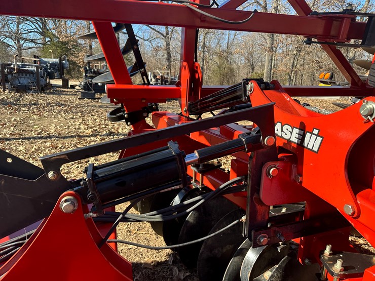 #35563-•-case-370-47'disk-image-39