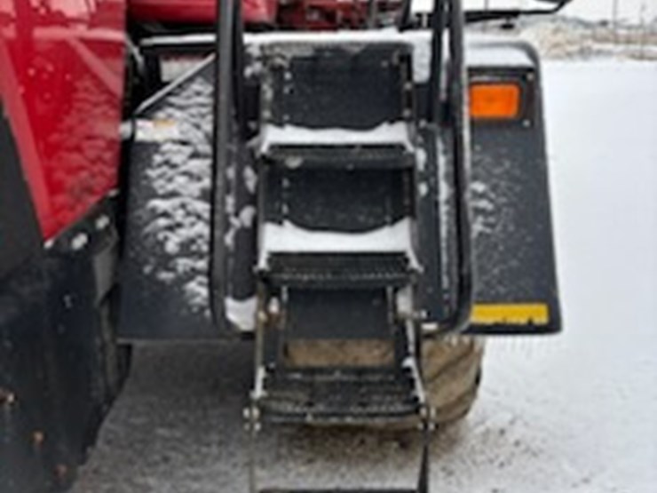 2016-case-ih-2016-image-3