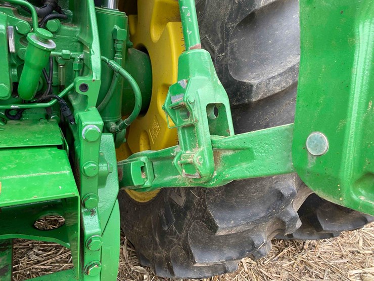 john-deere-8245r-image-28