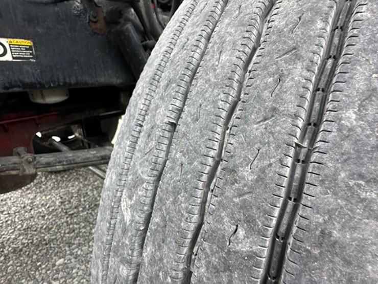 2007-peterbilt-379-image-30