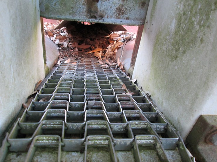 #35381-•-willmar-pull-type-spreader-17-image-12