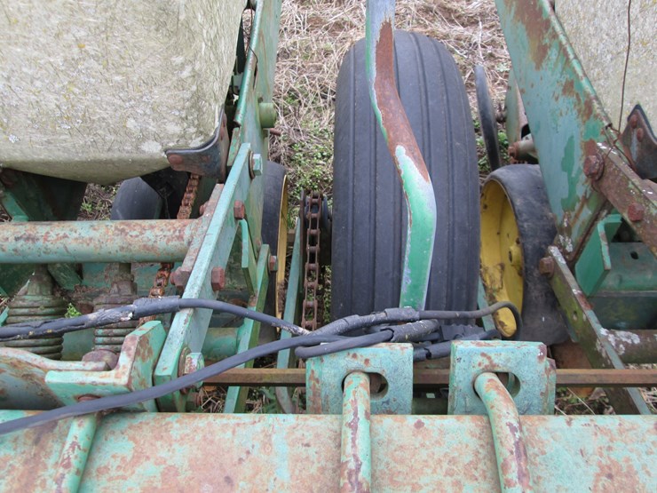 john-deere-7100-image-21