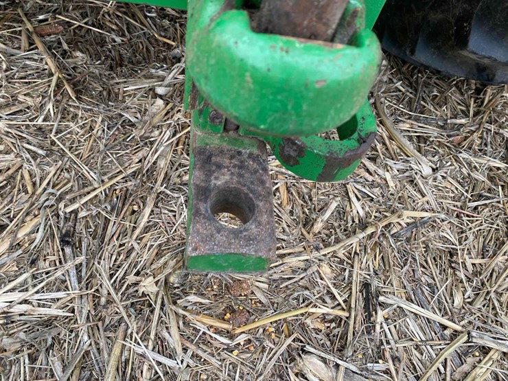 john-deere-8245r-image-30