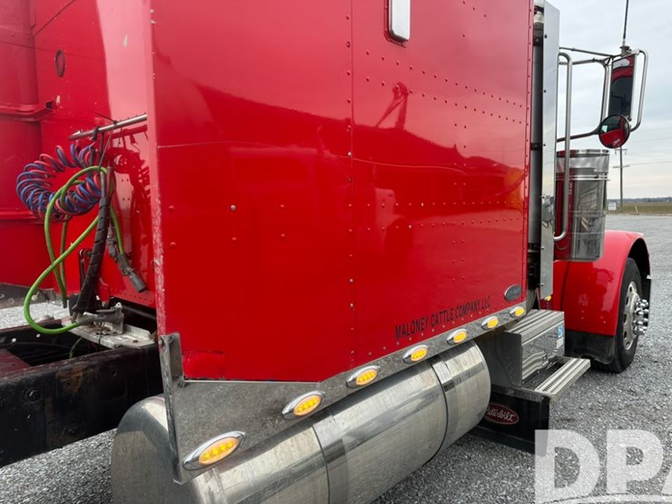 2007-peterbilt-379-image-13