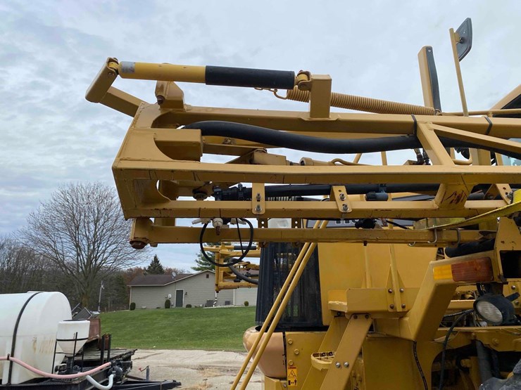 ro-gator-1184-sprayer-image-29