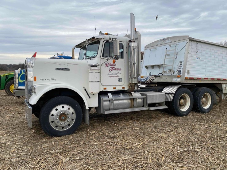 1987-freightliner-day-cab-semi-tractor-image-1