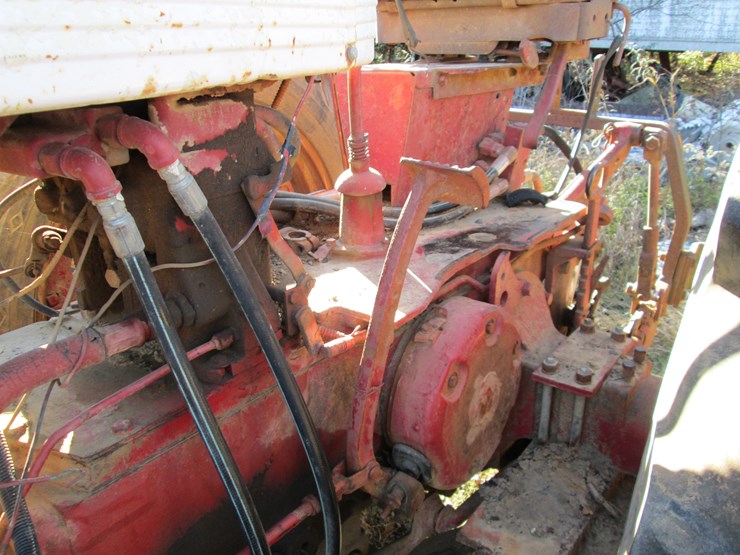 #35306-•-farmall-580-tractor-image-21