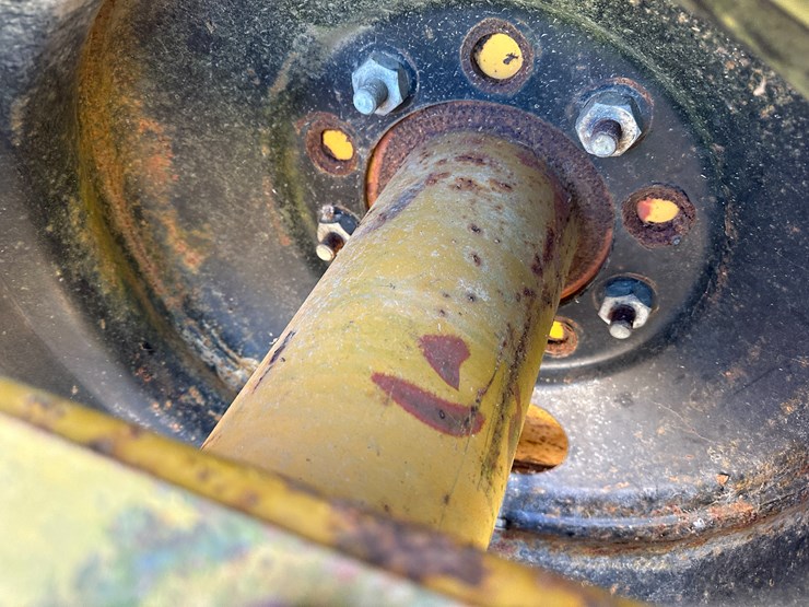 #35577-•-scott-levee-packer-w/bulldog-gooseneck-hitch-image-8