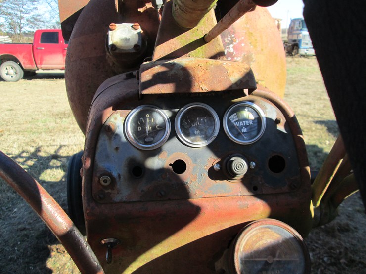 #35307-•-farmall-450-tractor-image-24