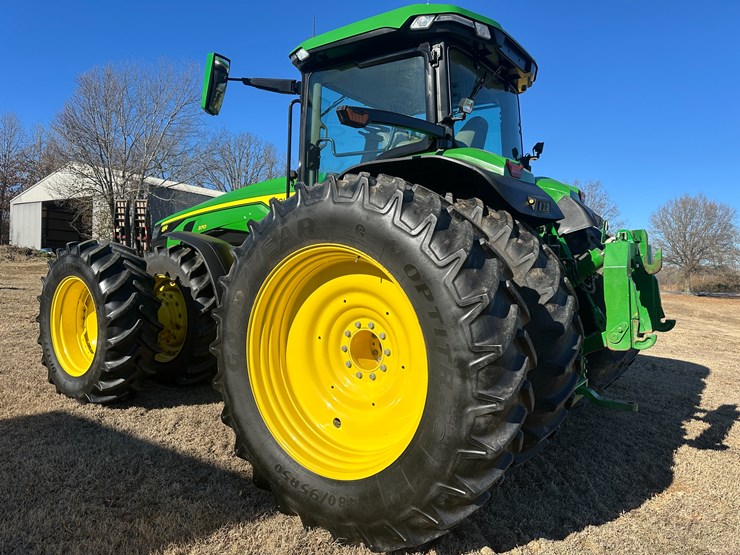 2021-john-deere-370-image-4