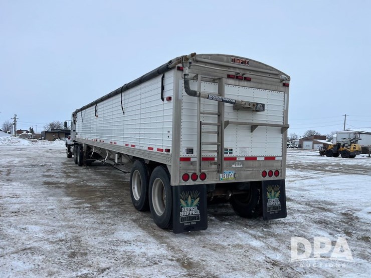 2015-timpte-grain-trailer-image-10