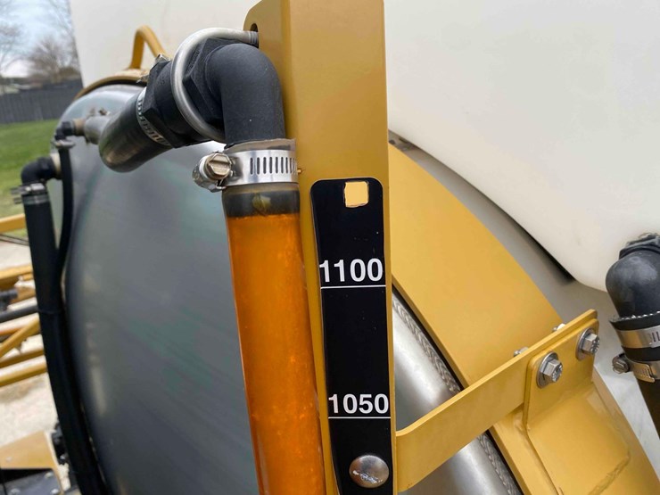 ro-gator-1184-sprayer-image-10