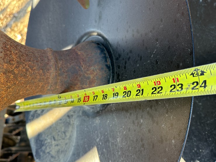 #35563-•-case-370-47'disk-image-62