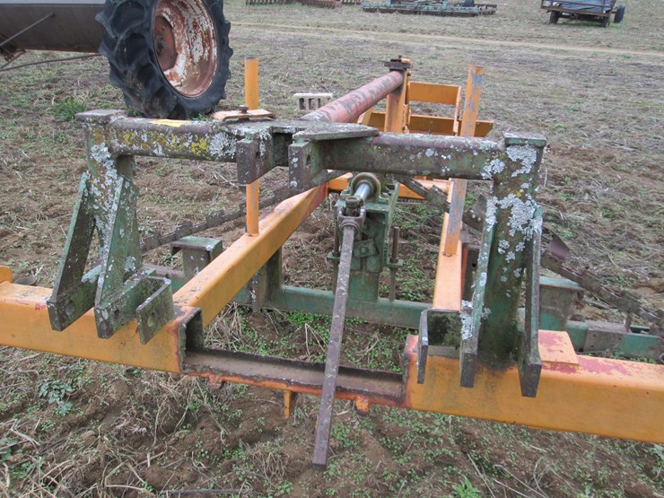 #35320-•-levee-gate-trencher-image-9