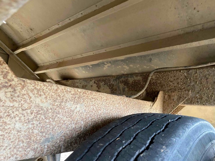 wilson-alum-41’-grain-trailer-image-18