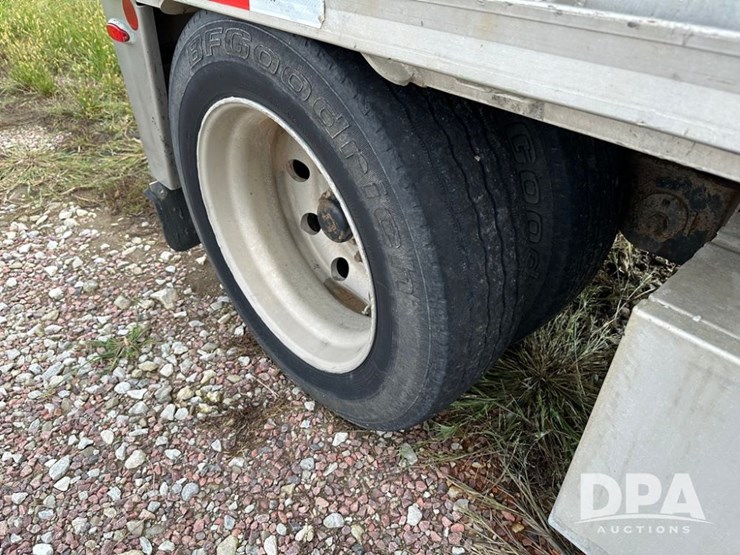 2006-fontaine-renegade-image-16