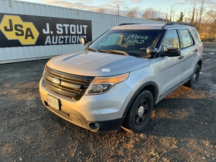 2015-ford-explorer-image-1