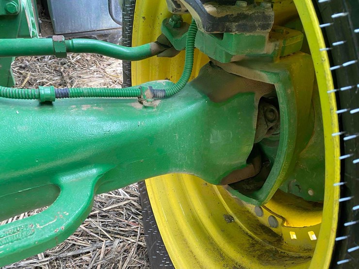 john-deere-8245r-image-40