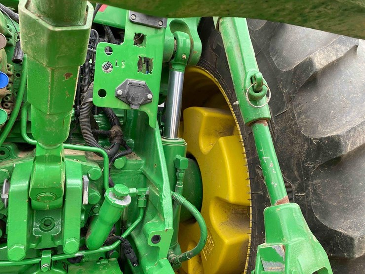john-deere-8245r-image-27
