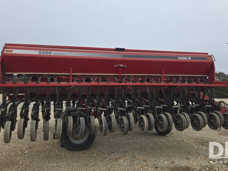 case-ih-5500-image-6