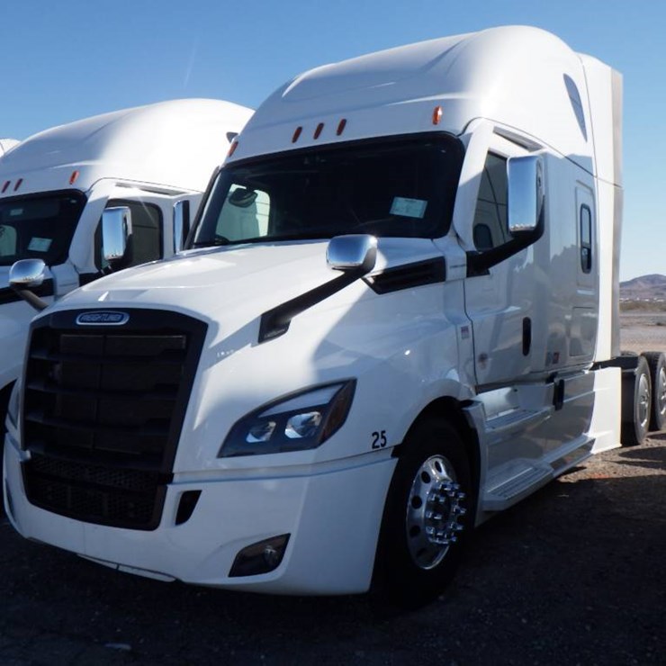 2024 FREIGHTLINER CASCADIA 126