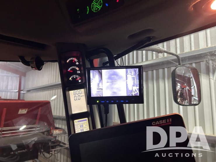 case-ih-810-image-37