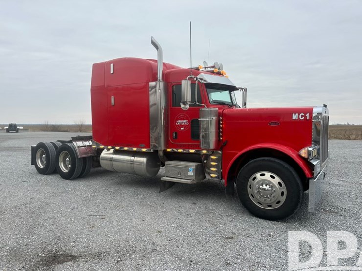 2007-peterbilt-379-image-2