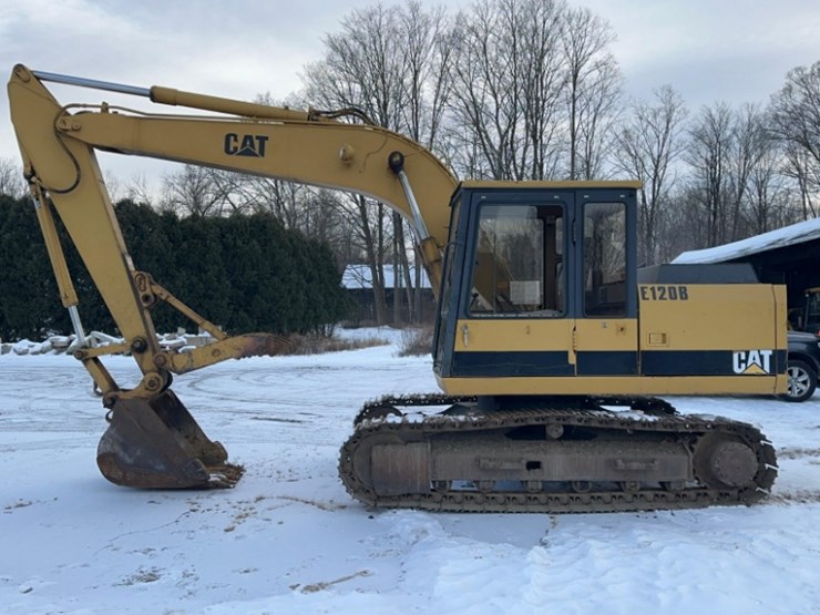 caterpillar-e120b-image-2