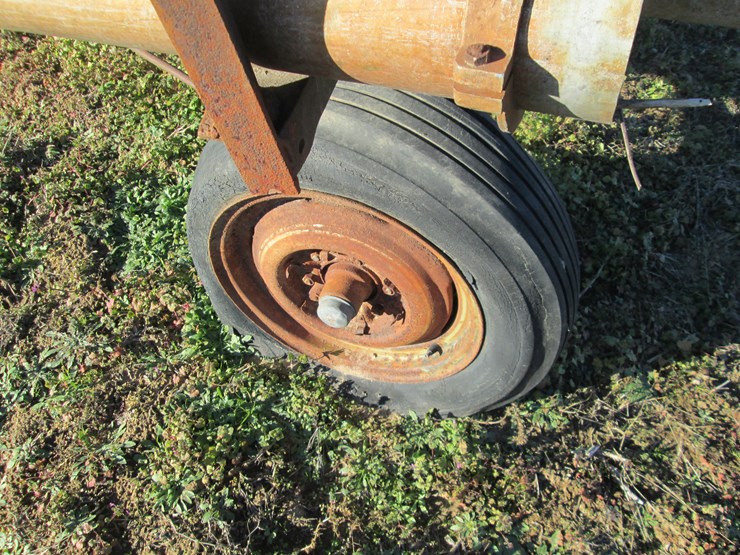 #35345-•-s/a-steel-pull-type-pipe-trailer-&-(3)-irrigation-pipes-image-6