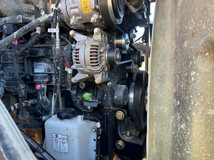 #35562-•-2023-case-470-track-tractor-image-85