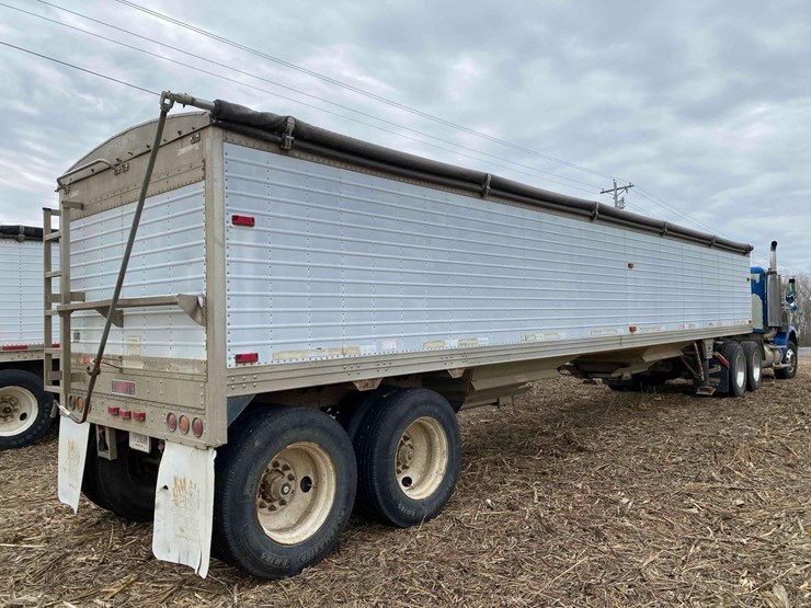 wilson-alum-41’-grain-trailer-image-3