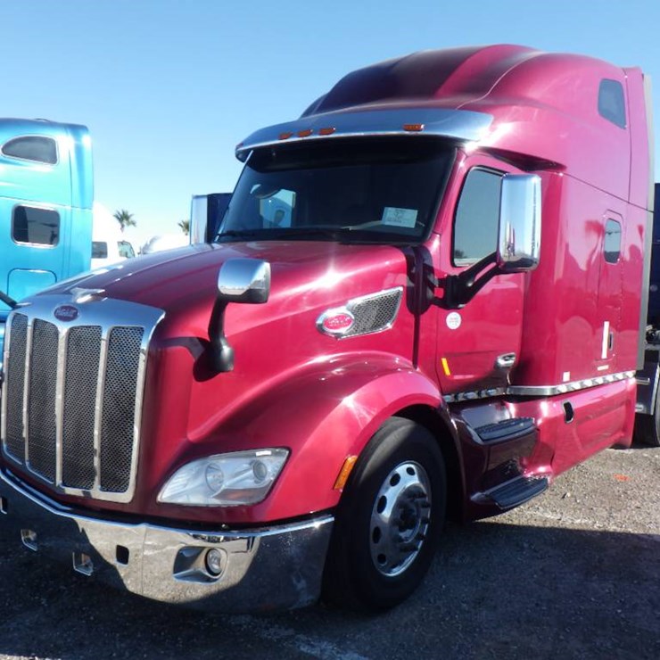 PETERBILT 579